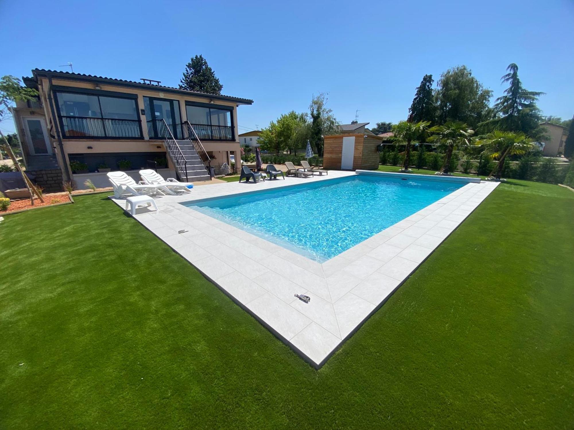 Studio Chez L'Habitant Avec Piscine Commune Grieges Dış mekan fotoğraf